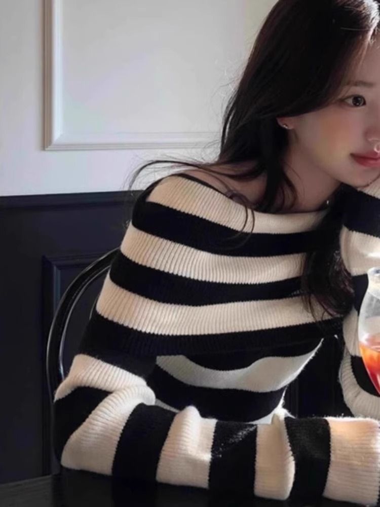 大人かわいい服 太ボーダー柄リブ編みオフショルニットプルオーバー