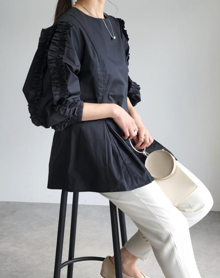 大人かわいい服 袖フリル切替プリーツ裾チュニックブラウス
