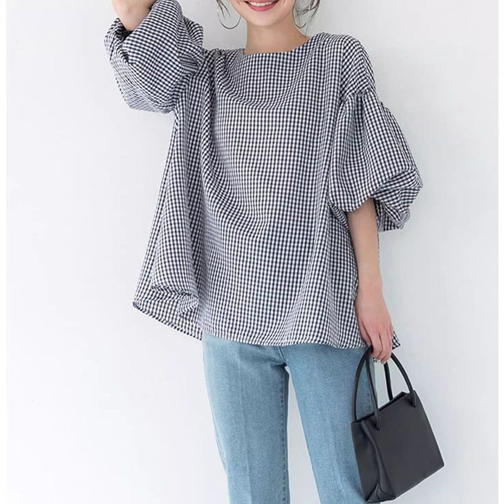 大人かわいい服 ふんわり袖のゆったりブラウス