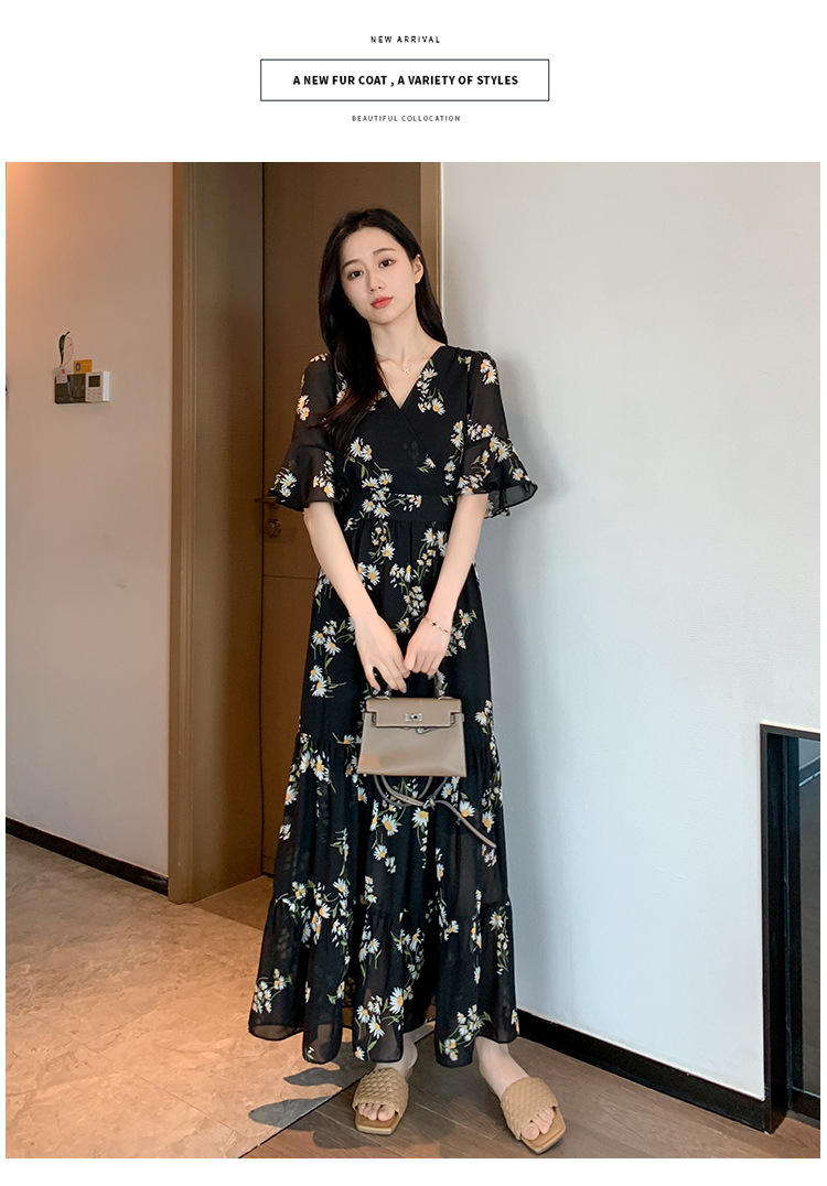 大人かわいい服 小花柄ティアード切替えロング丈ワンピース