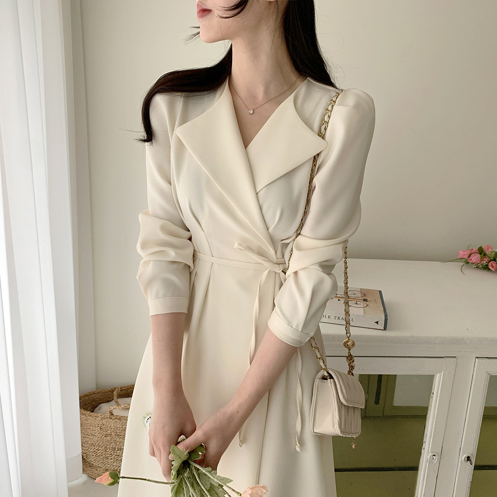 大人かわいい服 テーラード襟ウエストリボンワンピース