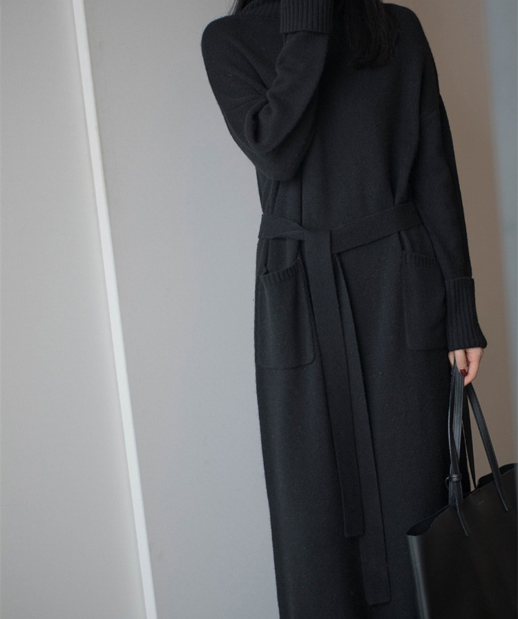 大人かわいい服 冬新作 上品ベルト付きニットワンピース 体型カバー