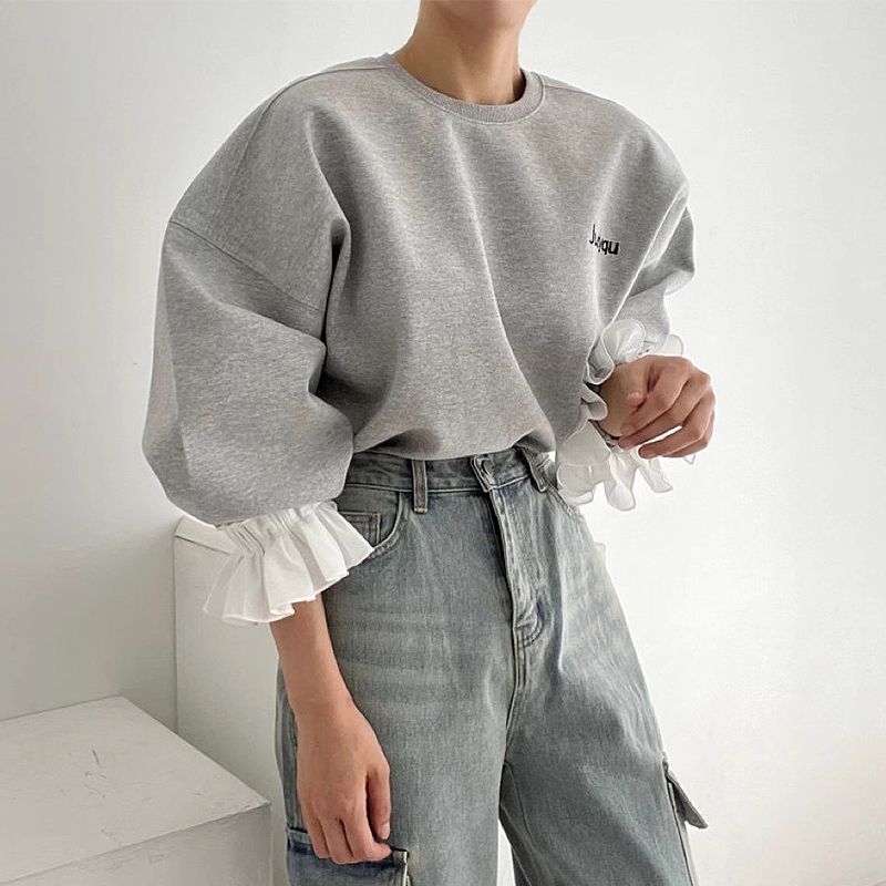大人かわいい服 袖口フリル切替スウェットトレーナー