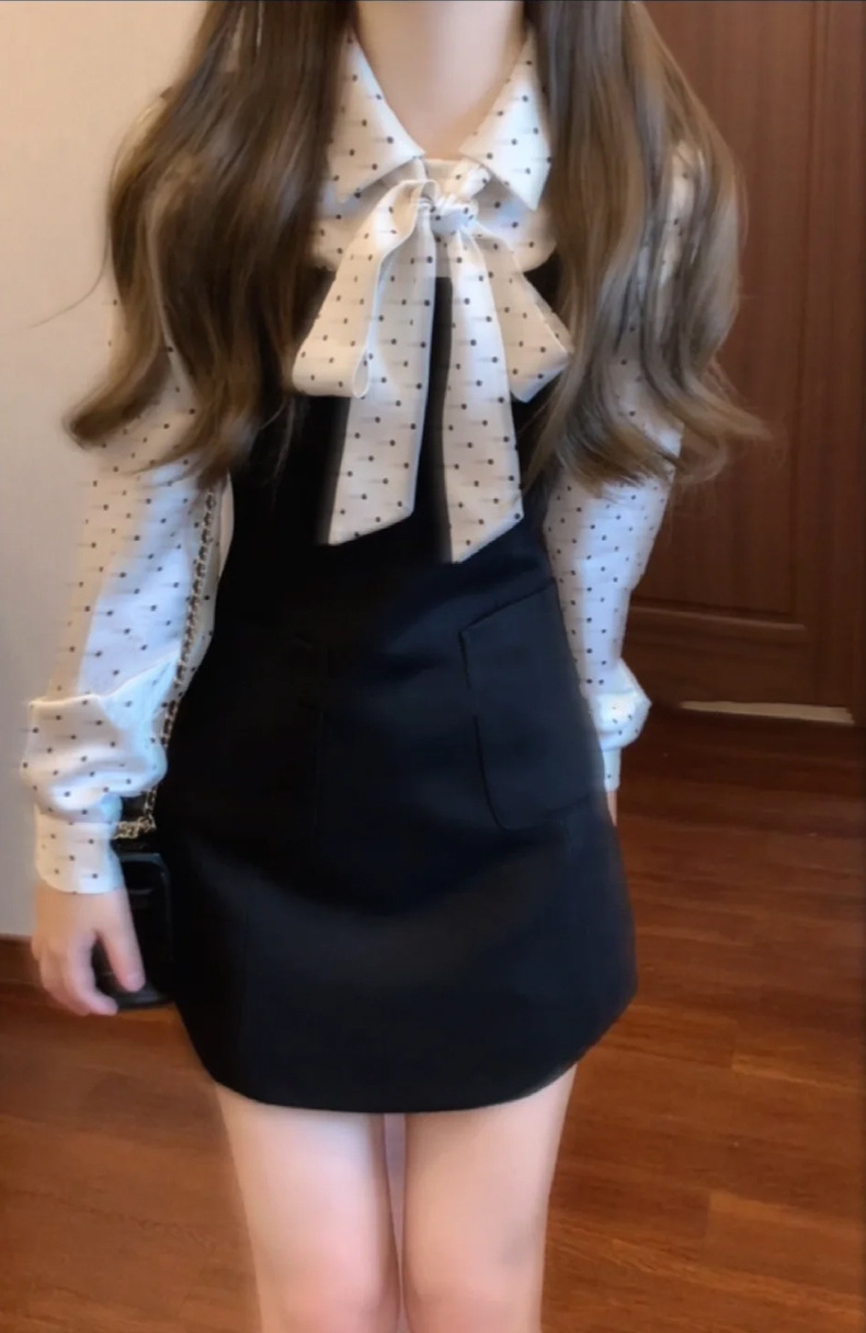 大人かわいい服 ドット柄ブラウス重ね着風リボンワンピース