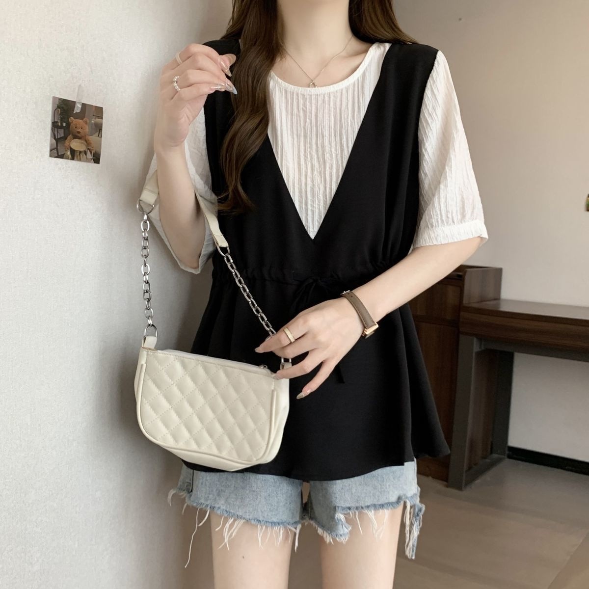 https://fulmo-img-server.com/girlishia/12b0c5a1-7d94-483d-a4f3-ba3c359274da.jpg