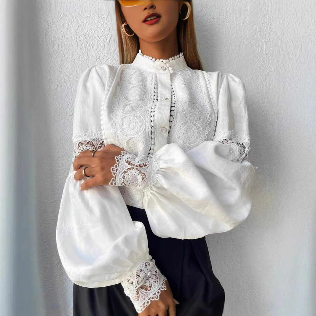 大人かわいい服 刺繍レースパフスリーブブラウス