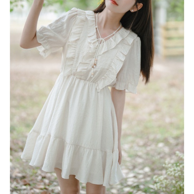 大人かわいい服 フリル襟シフォンティアードワンピース