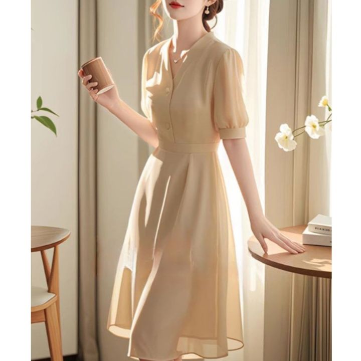 大人かわいい服 ふんわり優美なシフォンワンピース