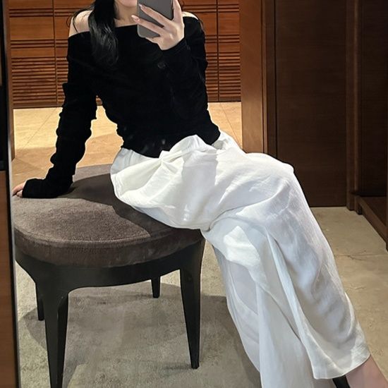 大人かわいい服 ベロア素材オフショルダー長袖トップス