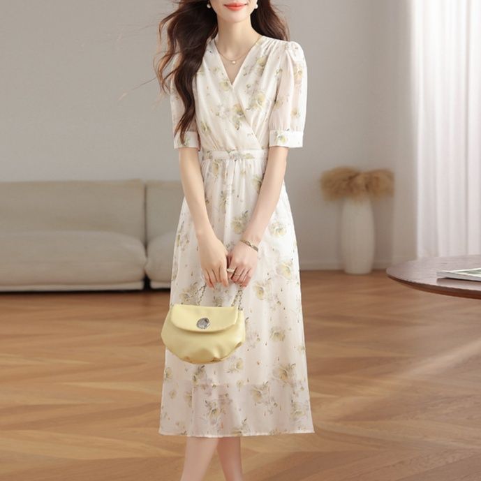 大人かわいい服 花柄ウエストマークロングワンピース