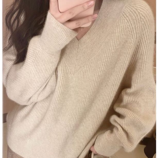 大人かわいい服 ゆったりリブ編みニットプルオーバー