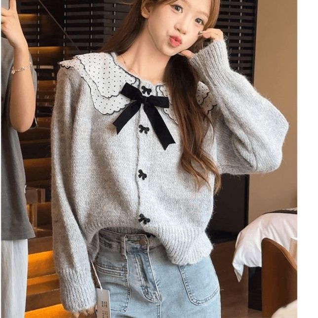 大人かわいい服 スカラップ襟リボンニットセーター