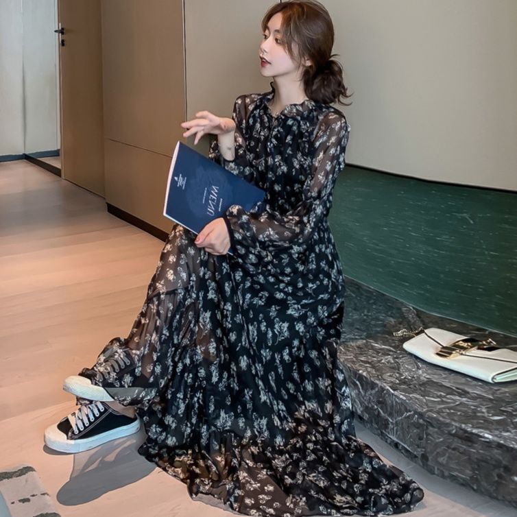 大人かわいい服 小花柄シフォンティアード長袖ロング丈ワンピース