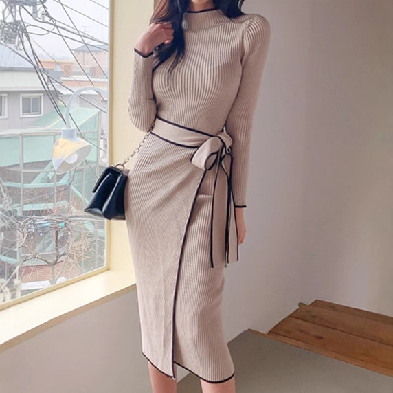 大人かわいい服 配色パイピングリボン付きリブニットワンピース