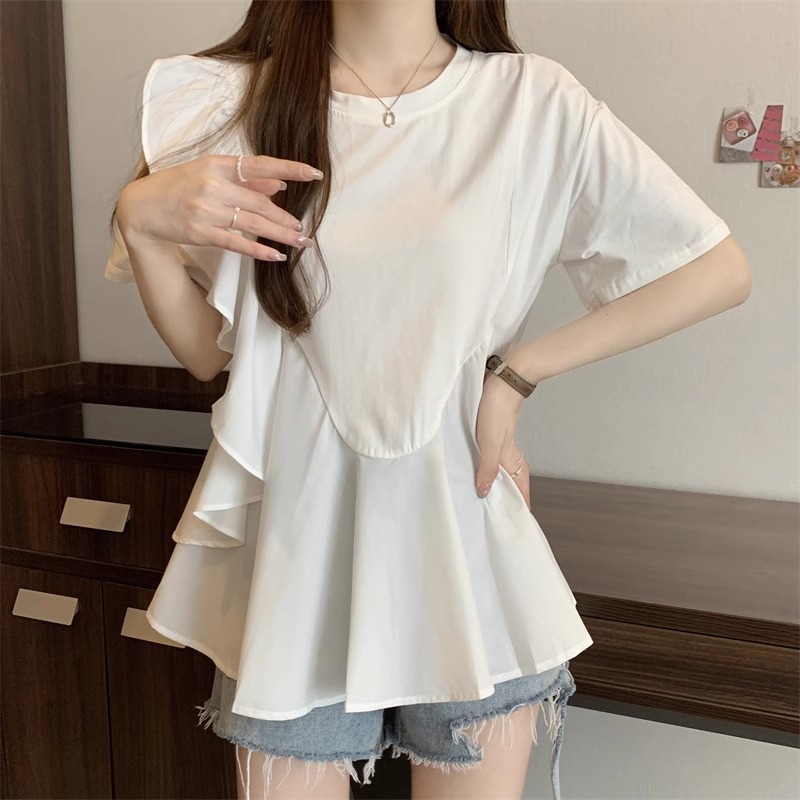 大人かわいい服 フリルウェーブペプラムトップス