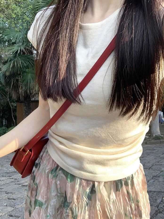 大人かわいい服 フラワープリントマキシワンピース