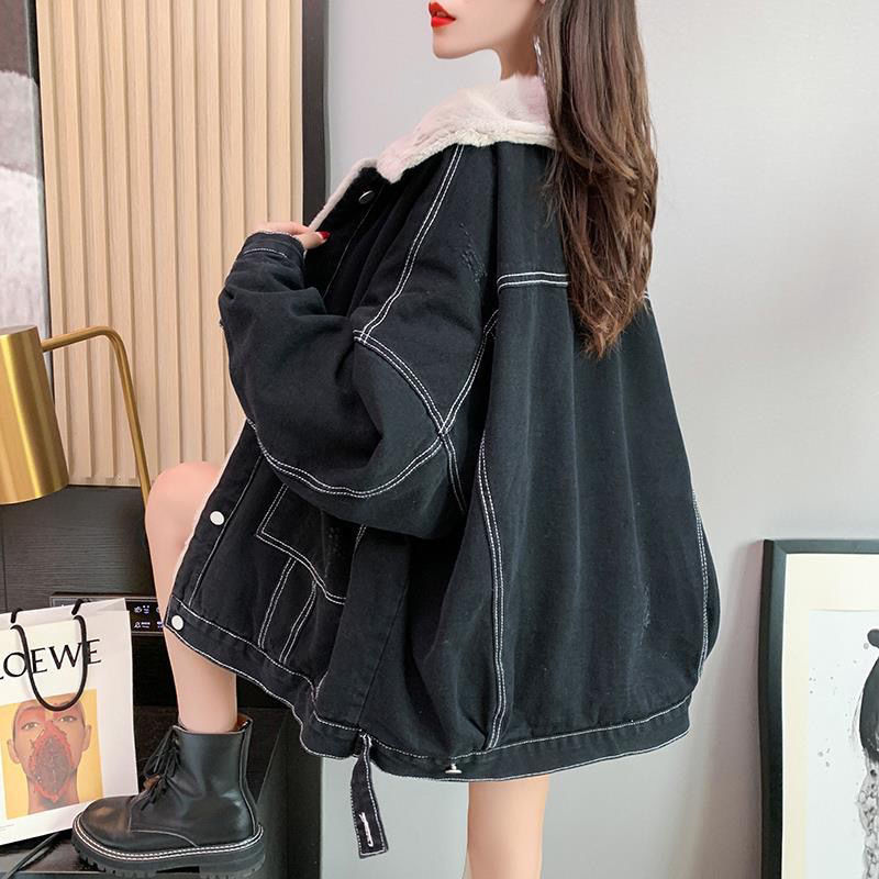 大人かわいい服 配色ステッチボア襟付きデニムジャケット