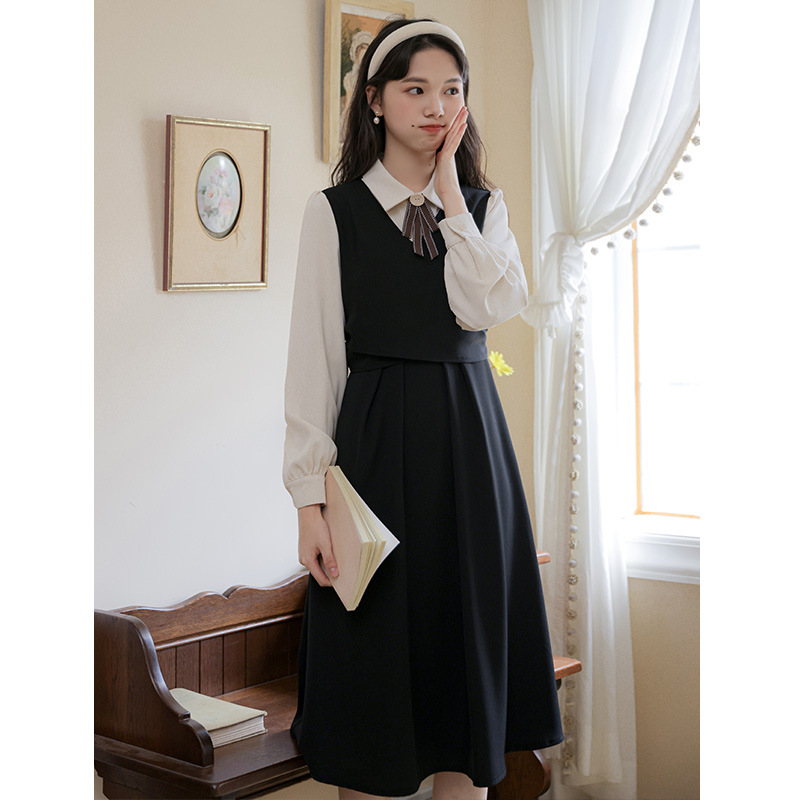 大人かわいい服 襟付きブラウス重ね着風ベルト付きワンピース