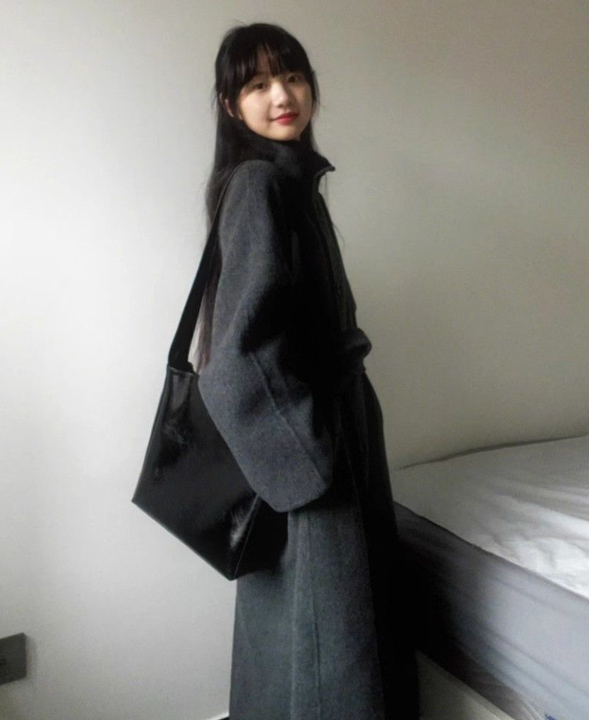 大人かわいい服 秋冬新作ベルト付ロングコート ゆったりシルエット