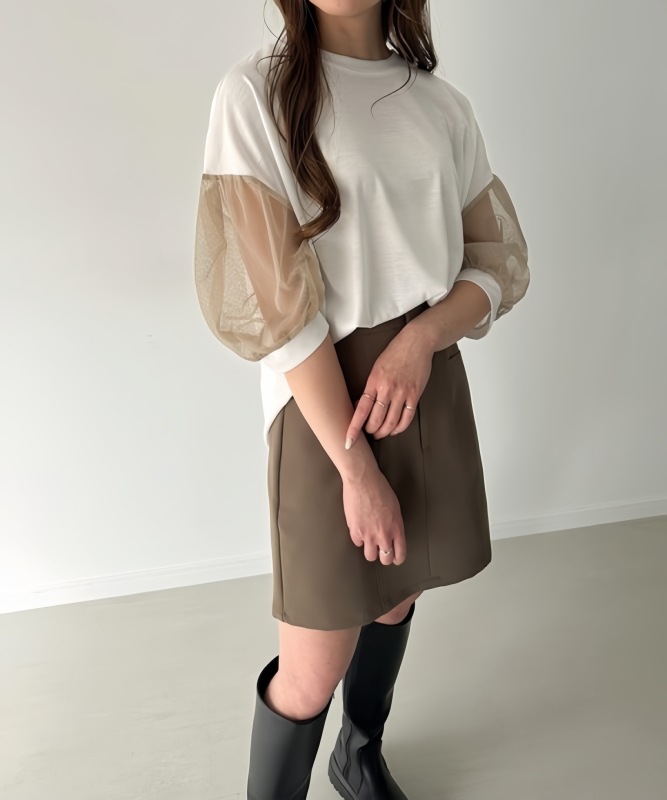 大人かわいい服 シアーチュールバルーン袖カットソー