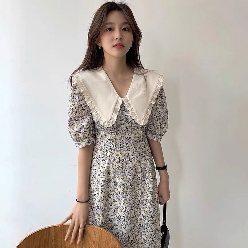 大人かわいい服 ビッグ襟フリル花柄パフスリーブワンピース