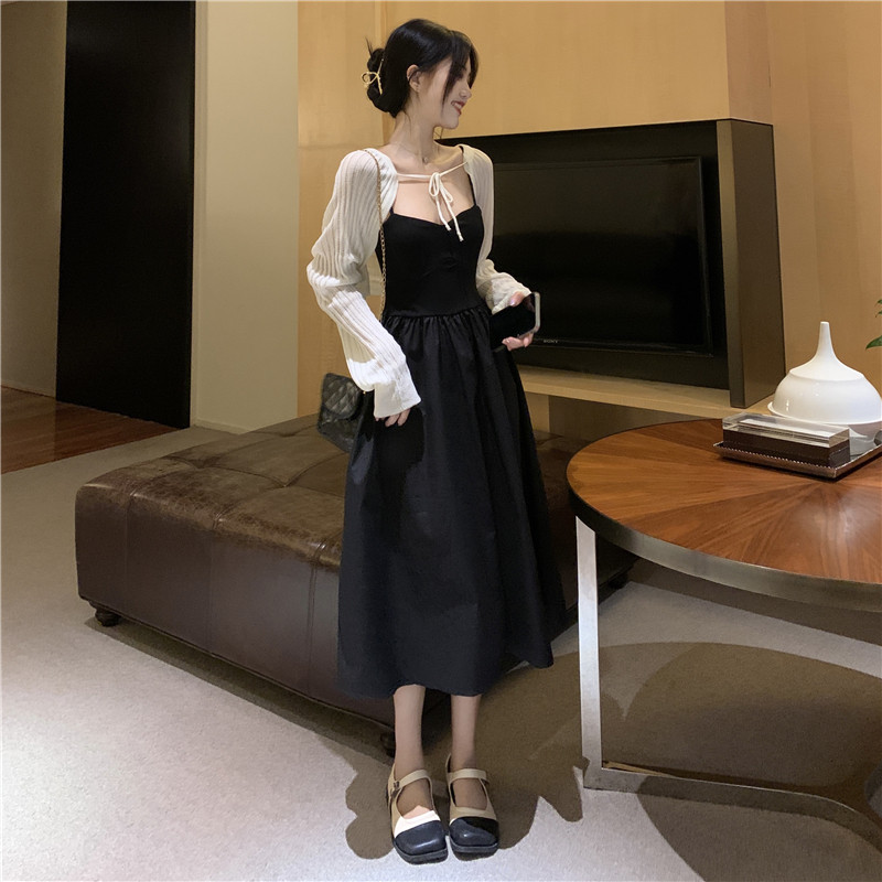 大人かわいい服 シアー袖切り替えリボン付きミディ丈ワンピース