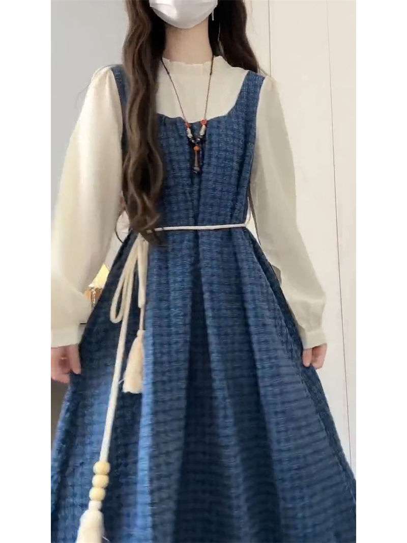 大人かわいい服 大人可愛いタッセル付きワンピース