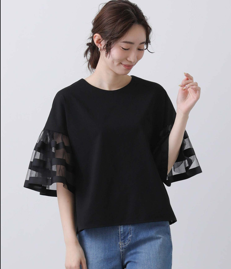 大人かわいい服 シアーチュール切替フレアスリーブブラウス