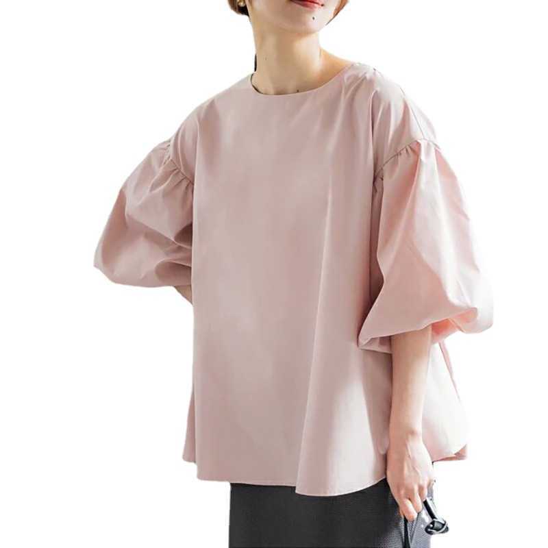 大人かわいい服 ふんわり袖のゆったりブラウス