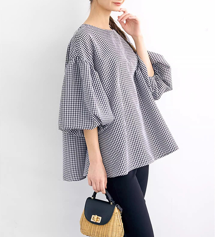 大人かわいい服 ふんわり袖のゆったりブラウス