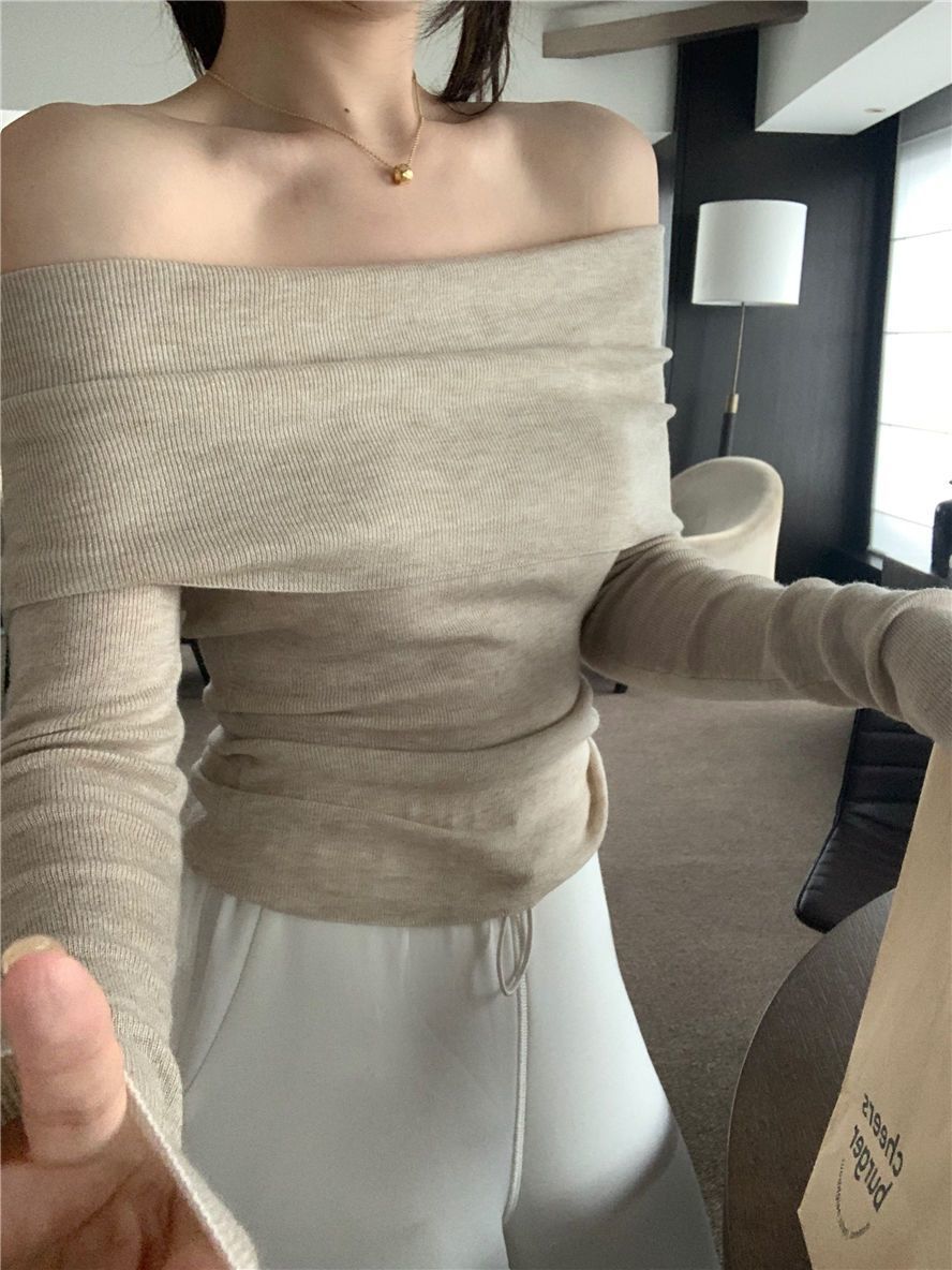 大人かわいい服 オフショルダーリブニット長袖トップス