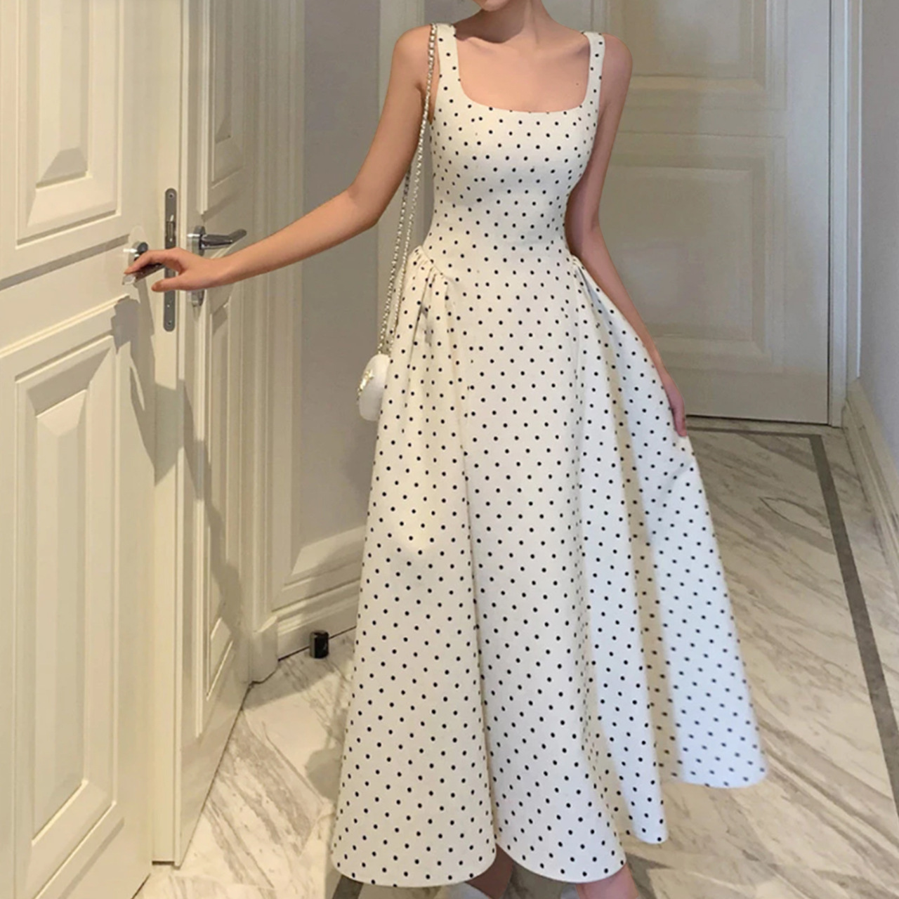 https://fulmo-img-server.com/girlishia/528603ae-045e-41dd-aada-1c0f4836bc8c.jpg