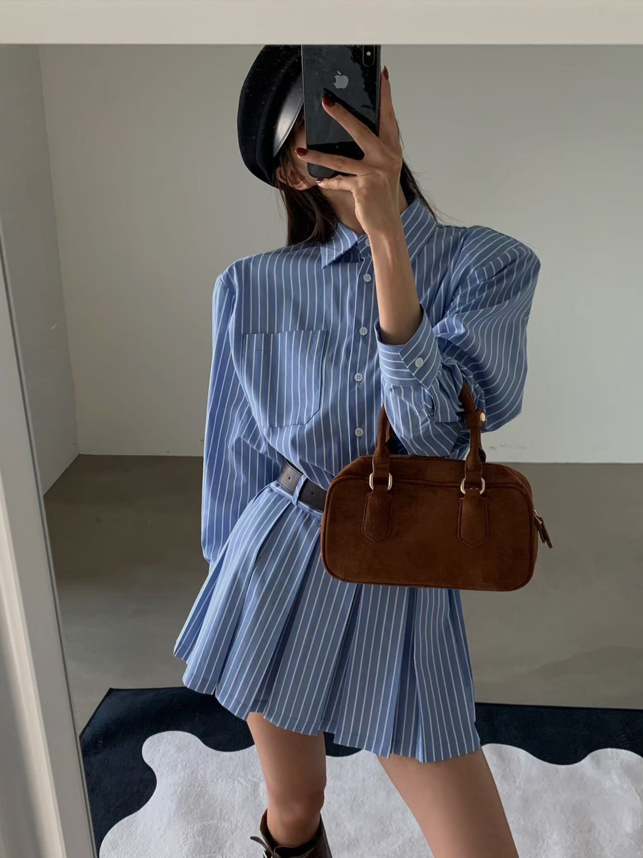 大人かわいい服 ストライプ柄シャツ襟ミニ丈ワンピース