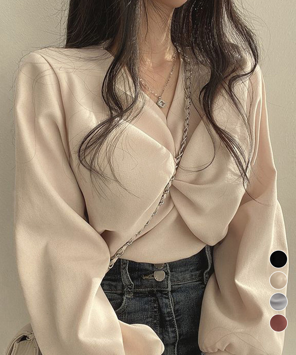 大人かわいい服 フロントねじり 上品Vネックトップス