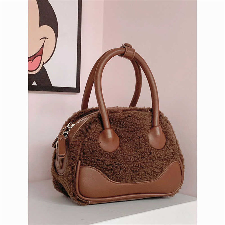 大人かわいい服 新作もこもこボア手提げバッグ斜め掛け上品レディース