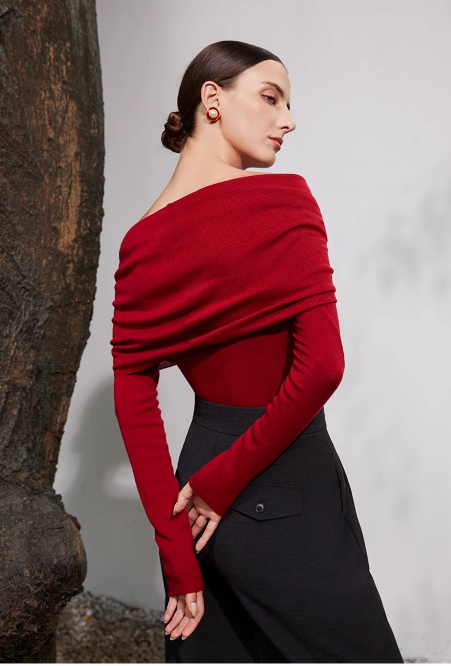 大人かわいい服 オフショルダーリブニットプルオーバー