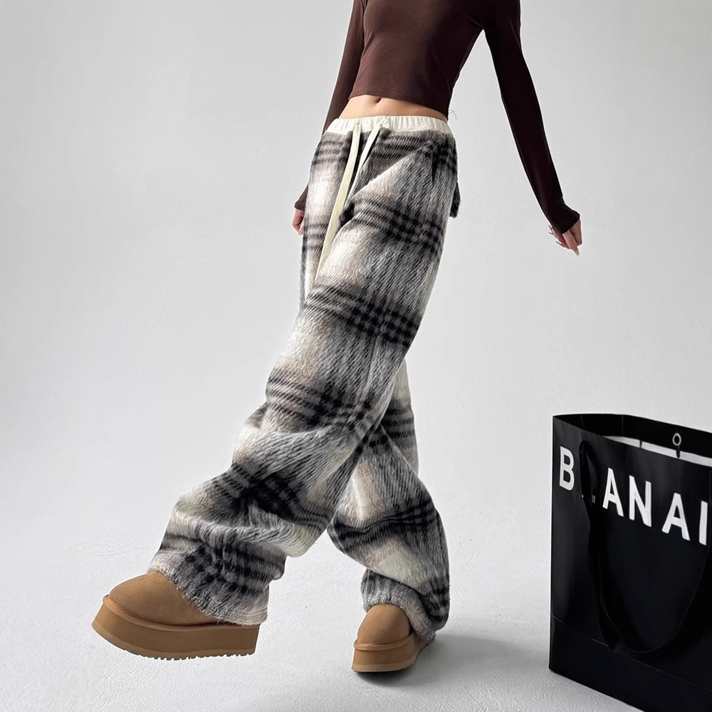 大人かわいい服 あったかチェック柄イージーパンツ