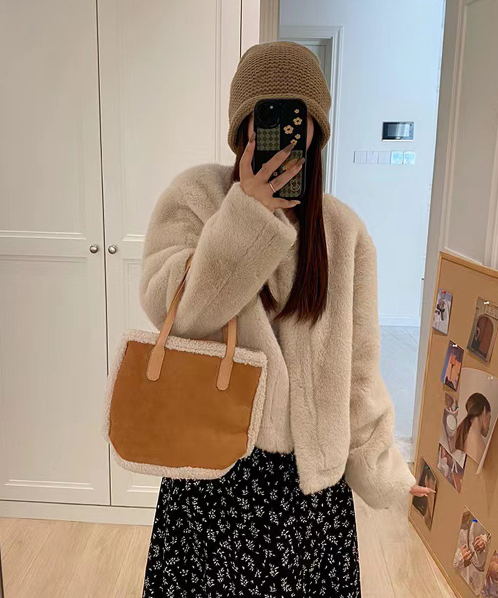 大人かわいい服 ふわふわもこもこファージャケット