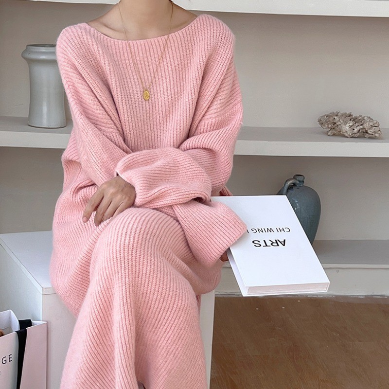 大人かわいい服 ゆったり編地のニットワンピース