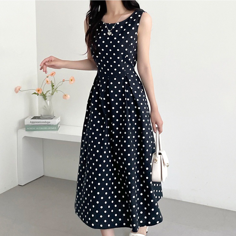 大人かわいい服 ドット柄ノースリーブフレアワンピース