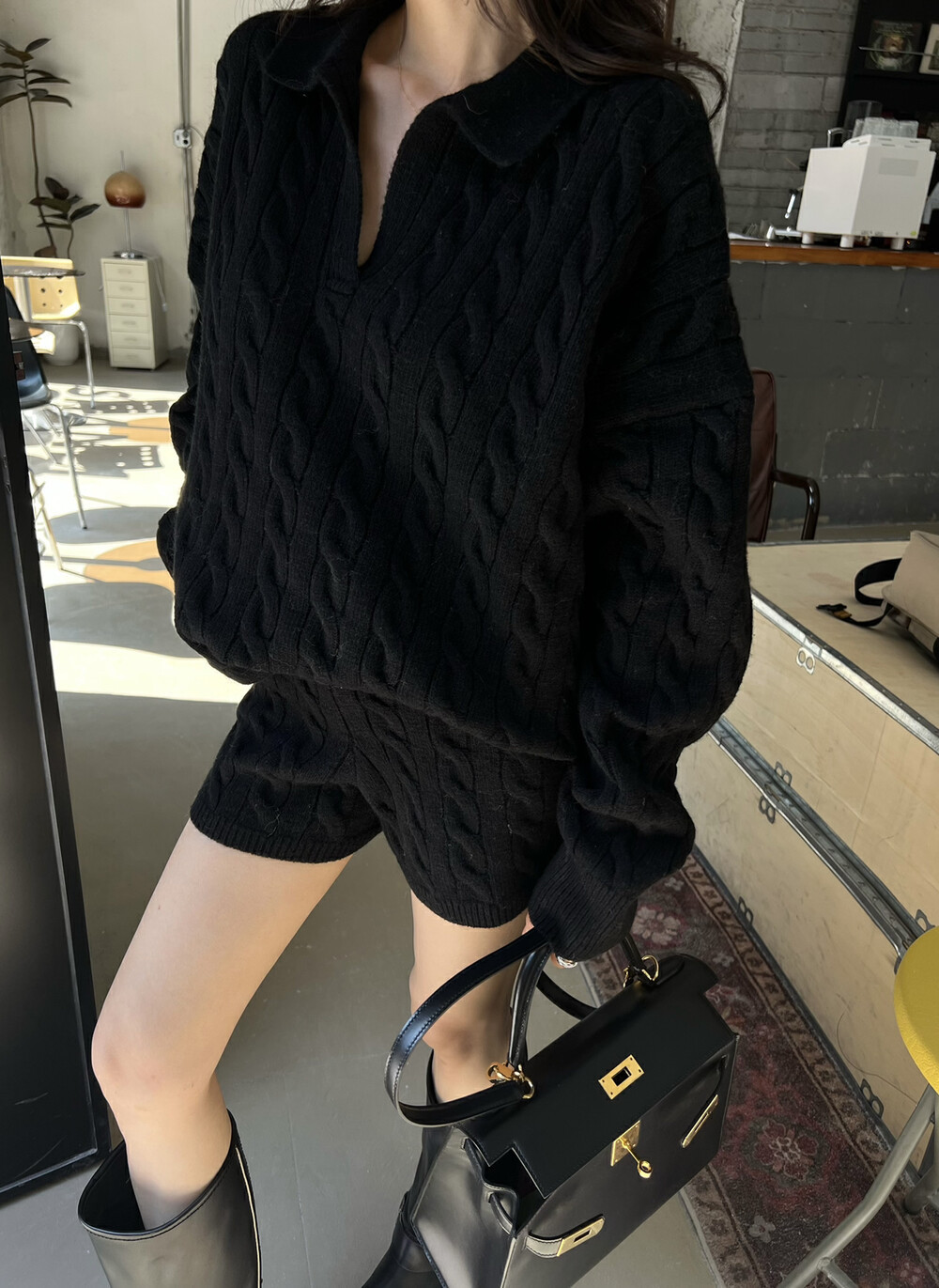 大人かわいい服 立体ケーブル編みニットトップス短パンツセットアップ