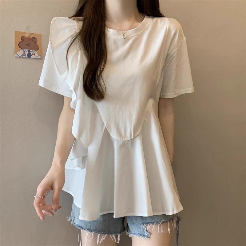 大人かわいい服 フリルウェーブペプラムトップス