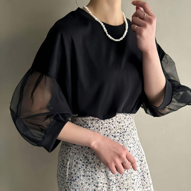 大人かわいい服 シアーチュールバルーン袖カットソー