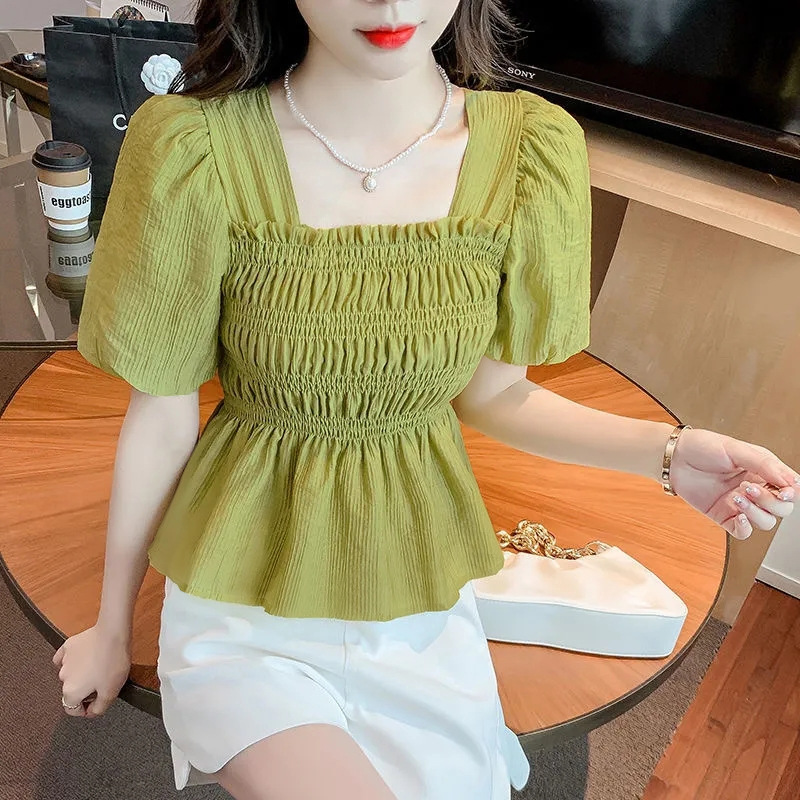 大人かわいい服 ふんわり袖シャーリングペプラムブラウス