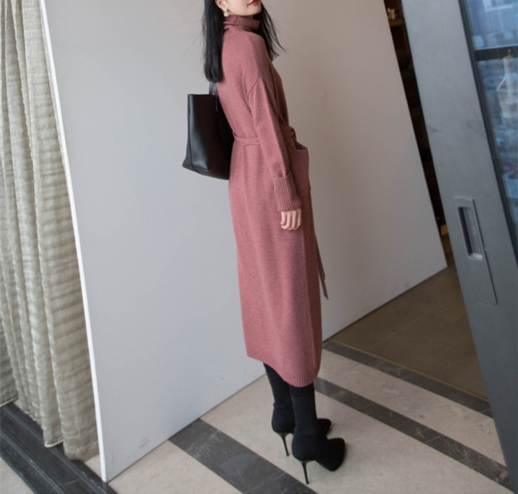 大人かわいい服 冬新作 上品ベルト付きニットワンピース 体型カバー