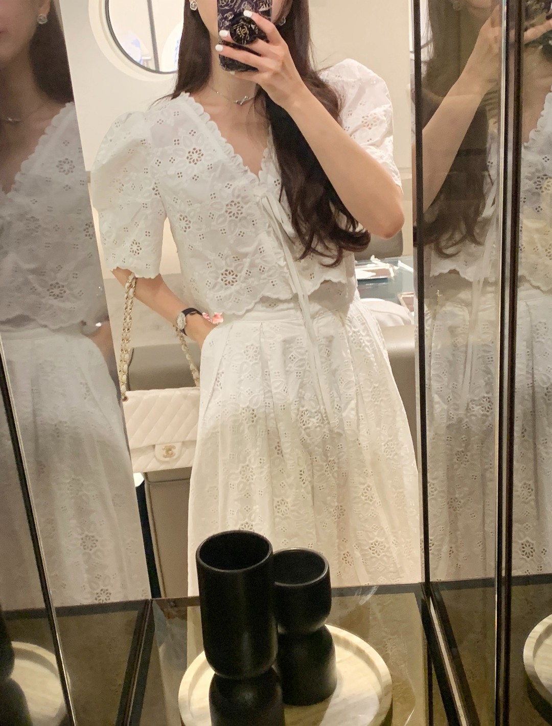 大人かわいい服 刺繍レースブラウスとレースパンツセット