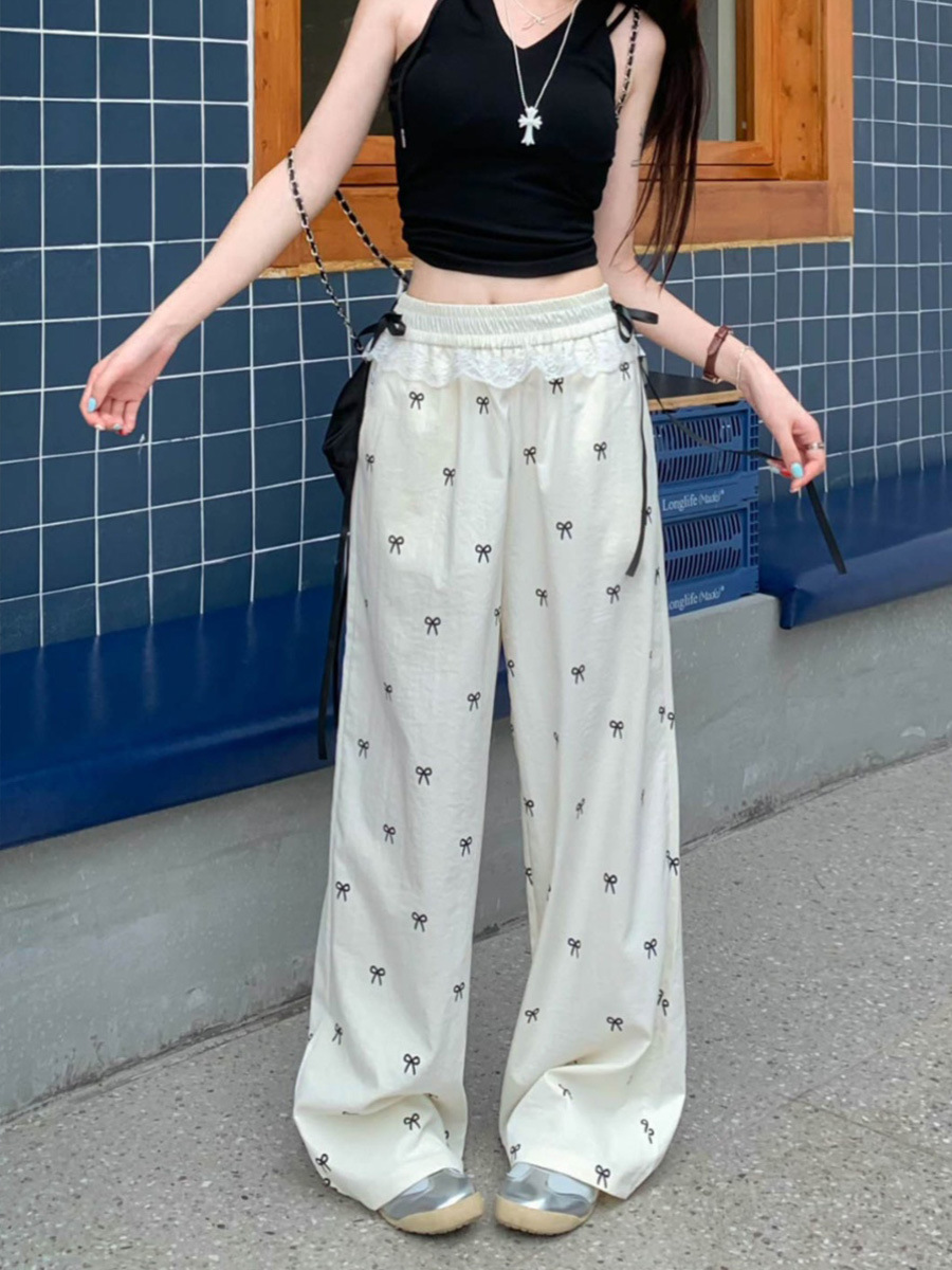 大人かわいい服 リボン刺繍レースフリル付きワイドパンツ