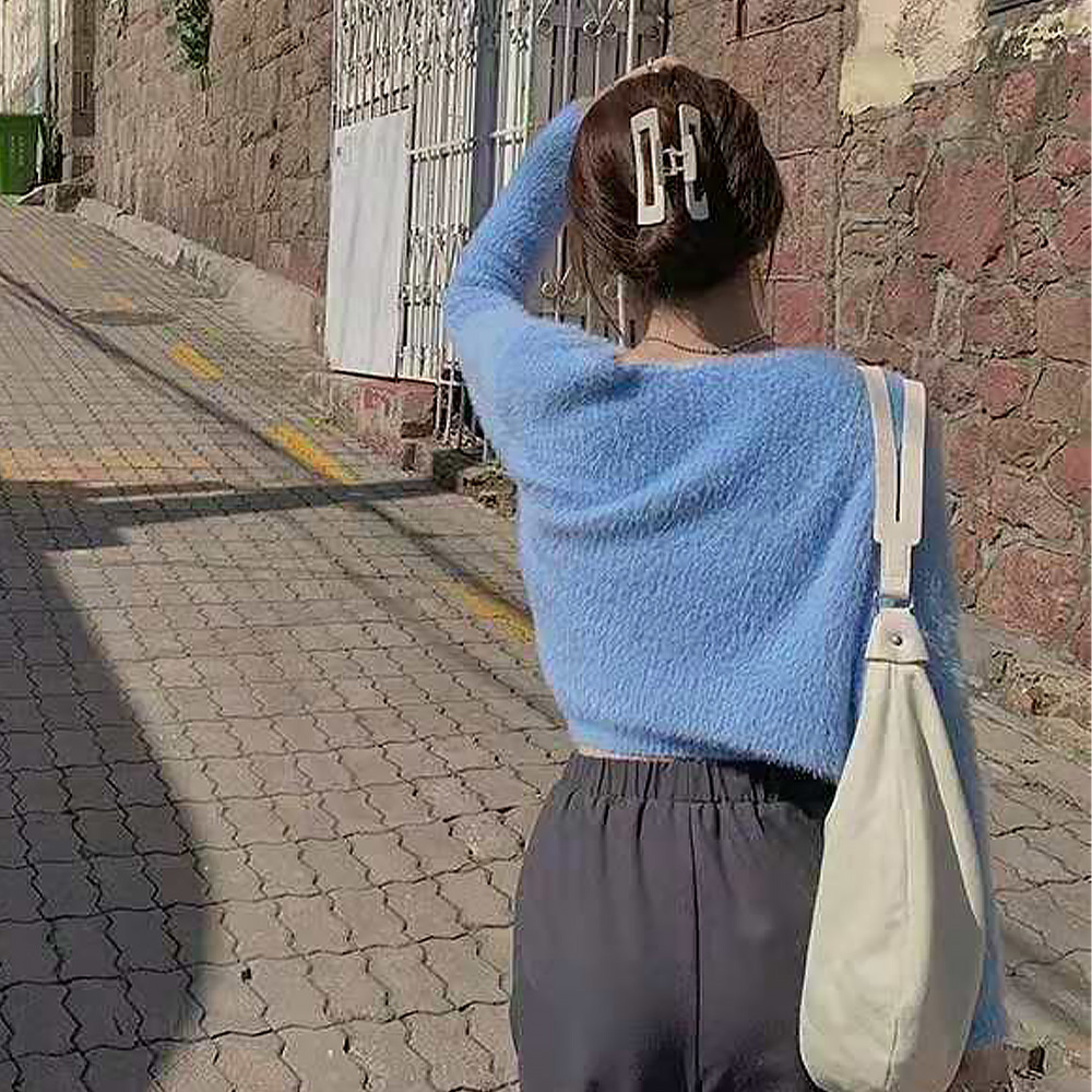 https://fulmo-img-server.com/girlishia/85de645d-0b7d-4468-b158-abddc024bb4b.jpg
