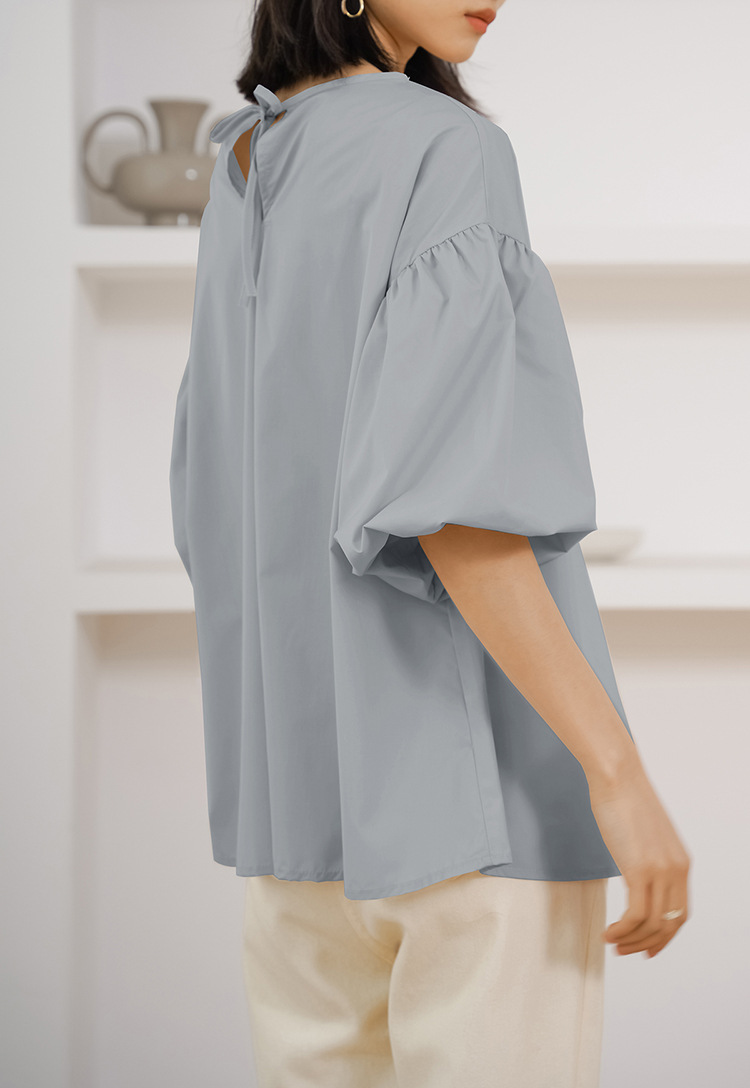 大人かわいい服 ふんわり袖のゆったりブラウス