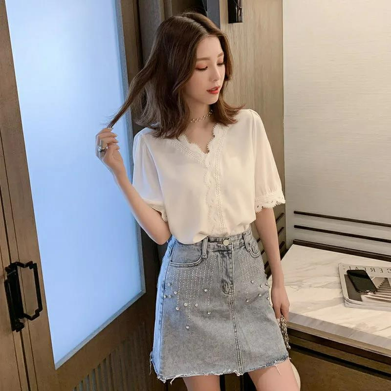 大人かわいい服 レースウェーブスカラップブラウス